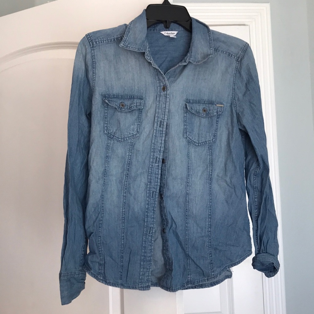 Long sleeve button blouse